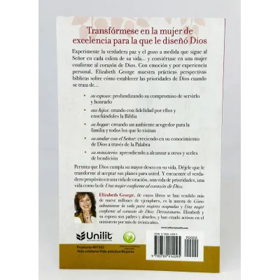 Una Mujer Conforme al Corazón de Dios [Bolsilibro]