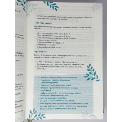 NBLA Biblia Devocional Mujer Verdadera Nueva Biblia de las Américas