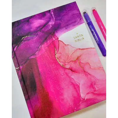 Santa Biblia edición artística NBLA tapa dura en tela | Color fucsia.. Santa Biblia edición artística NBLA tapa dura en tela | Color fucsia..